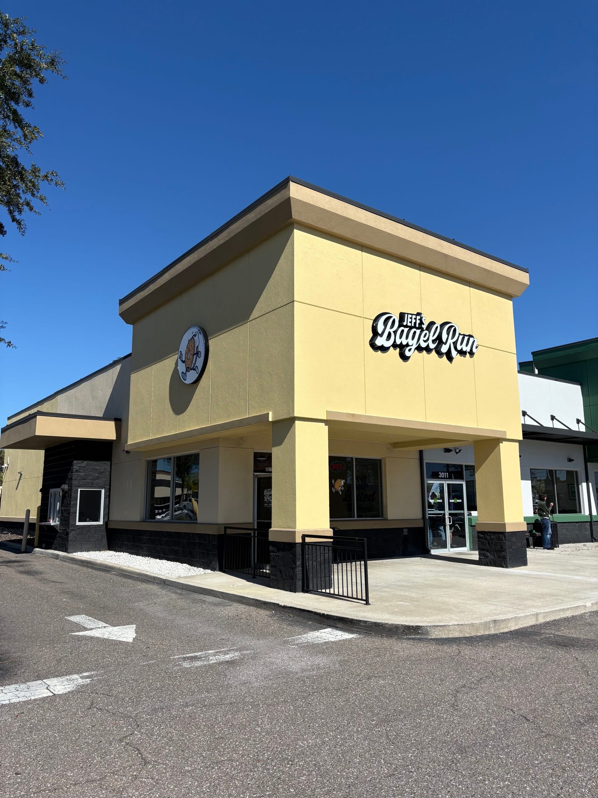 Jeff's Bagel Run Colonial in Orlando, FL