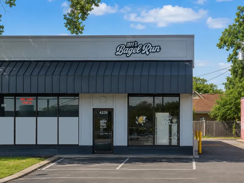 Jeff's Bagel Run College Park in Orlando, FL